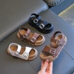 Children's beach sandals - Image 4