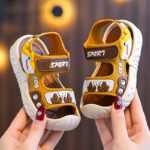 Children's shark sandals - Image 6